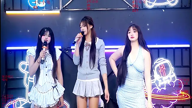 Shinygirls 777 online show from 10.02.25