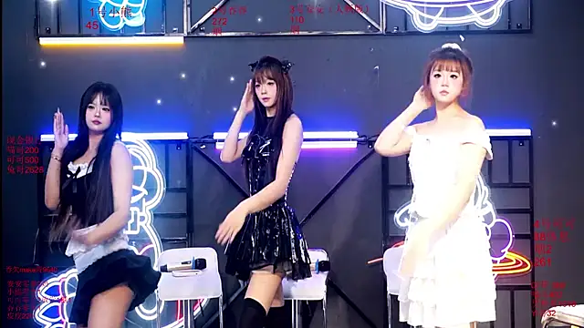 Shinygirls 777 online show from 10.04.25