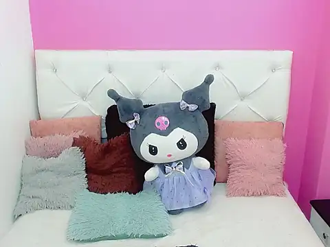 x daniiela x online show from 11.13.25