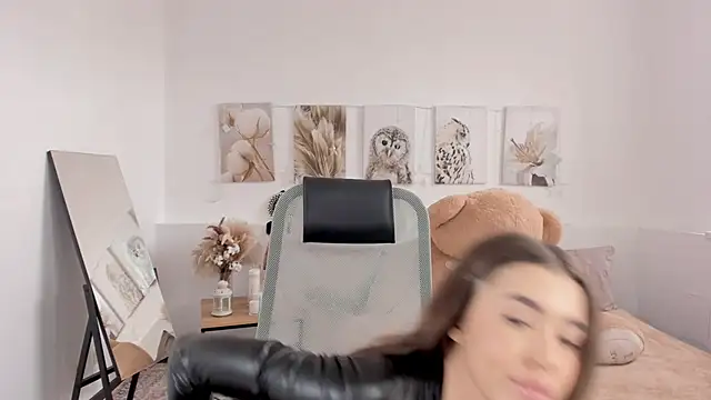 IndigoFae online show from 04.12.26