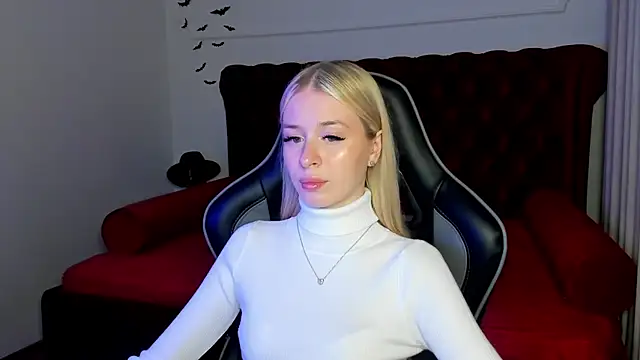 MiaGraces online show from 11.12.25