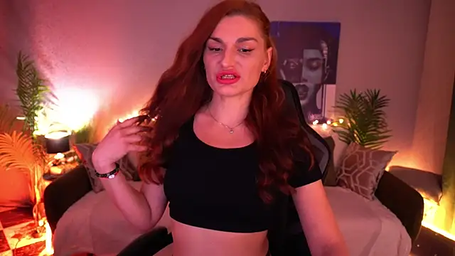 EllaGoldenn online show from 03.28.26