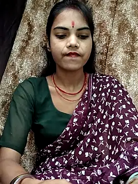 PRACHI-743 online show from 10.13.25