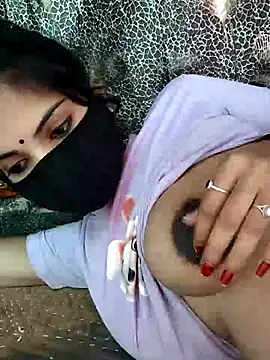 PRACHI-743 online show from 06.17.26