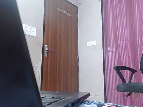 muskaan8400 online show from 11.15.25