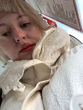 RonnieKiss online show from 10.12.25