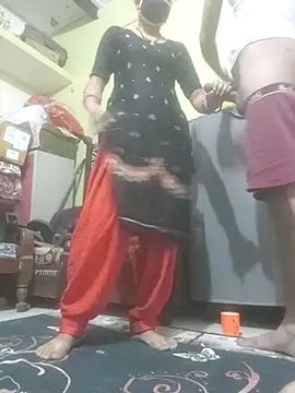 Snapshot of Cute-Charvii chatting on 11.09.25 Cute-Charvii online show from 11.09.25