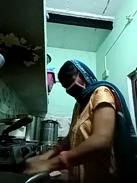 Cute-Charvii online show from 02.04.26