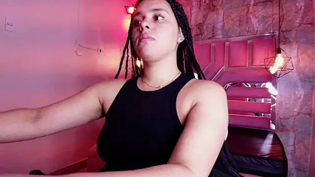 lorem adams online show from 11.05.25