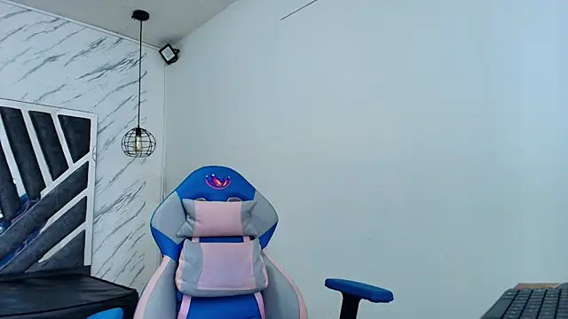 lorem adams online show from 11.21.25