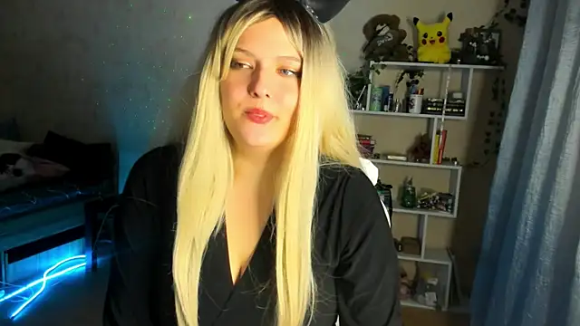 Snapshot of Alice_Casey_new chatting on 10.15.25 Alice Casey new online show from 10.15.25