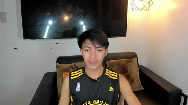 Snapshot of jayxxxlovescock chatting on 10.28.25 jayxxxlovescock online show from 10.28.25