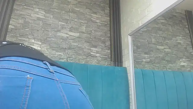 Lil Rose2006 online show from 12.04.25