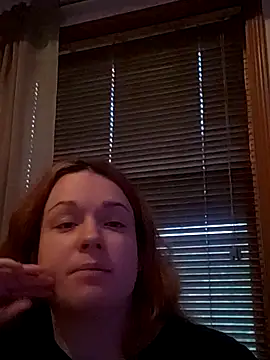 Snapshot of bigbutttmilf chatting on 09.24.25 bigbutttmilf online show from 09.24.25
