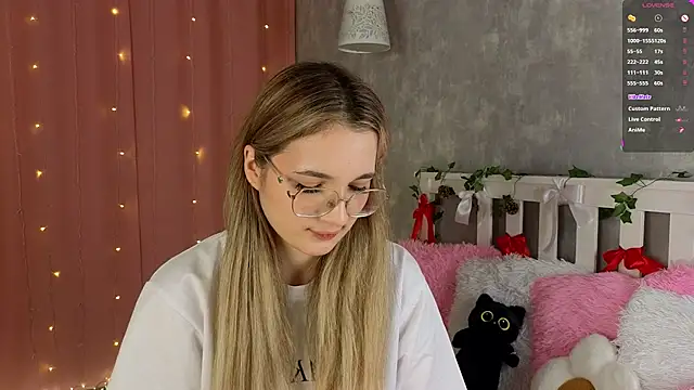 Snapshot of vivyboo111 chatting on 02.04.26 vivyboo111 online show from 02.04.26