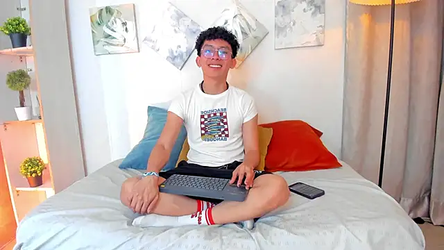 liam twiink online show from 01.18.26