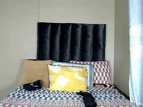 Bubblydollxx online show from 10.12.25