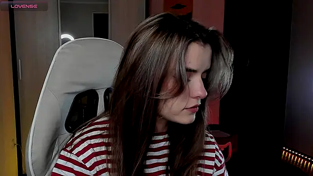 CharmingVixen online show from 09.25.25