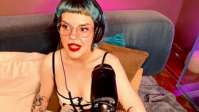 tacodeluxxxe online show from 09.23.25