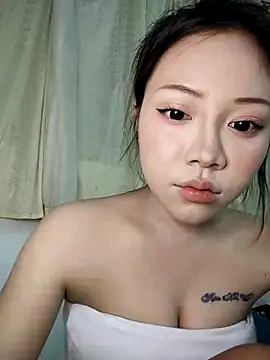 Snapshot of -Bianca- chatting on 09.22.25 -Bianca- online show from 09.22.25