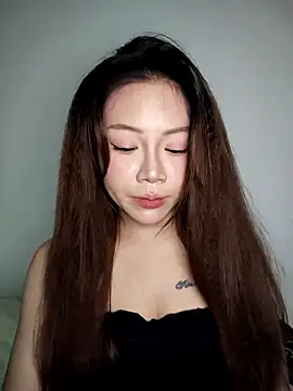 Snapshot of -Bianca- chatting on 11.15.25 -Bianca- online show from 11.15.25