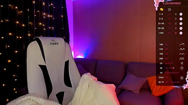 LinaBlossom  online show from 11.29.25