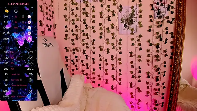 LinaBlossom  online show from 02.24.26