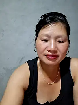 Snapshot of diamond-- chatting on 10.30.25 diamond-- online show from 10.30.25