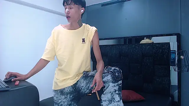 Daniel delux  online show from 09.21.25