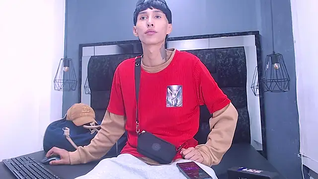 Daniel delux  online show from 10.20.25