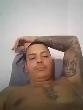 MaximoHall86 online show from 10.07.25