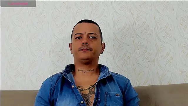 MaximoHall86 online show from 10.30.25