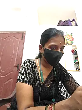 Snapshot of Tamil_Yalini12 chatting on 04.25.26 Tamil Yalini12 online show from 04.25.26