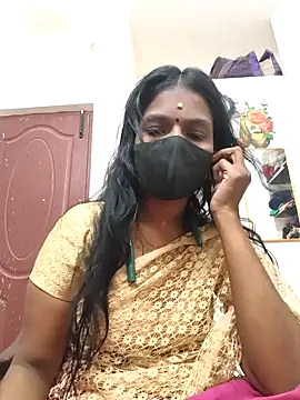 Snapshot of Tamil_Yalini12 chatting on 04.28.26 Tamil Yalini12 online show from 04.28.26