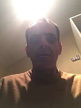 Snapshot of tiago1981pt chatting on 11.29.25 tiago1981pt online show from 11.29.25