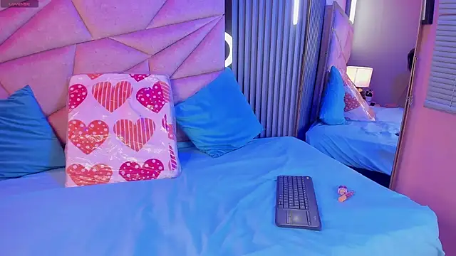 Salome Duque online show from 10.19.25