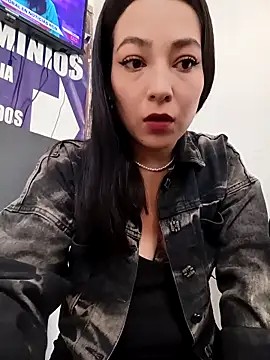 Snapshot of _Luna-1 chatting on 02.11.26 Luna-1 online show from 02.11.26