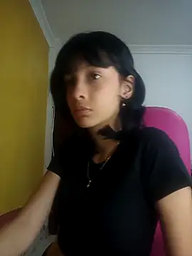 xoxo milk online show from 10.20.25