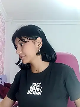 xoxo milk online show from 02.20.26