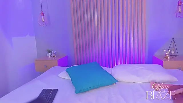 miia blaze online show from 03.24.26