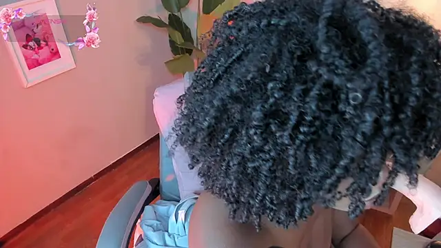 Snapshot of kehlannis_ chatting on 02.26.26 kehlannis online show from 02.26.26