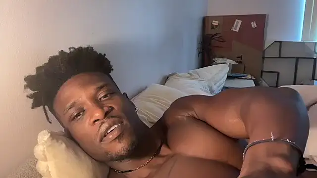 Snapshot of MrDaddyBlackNi9e chatting on 09.22.25 MrDaddyBlackNi9e online show from 09.22.25