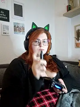 Chrissiosaurus online show from 11.03.25