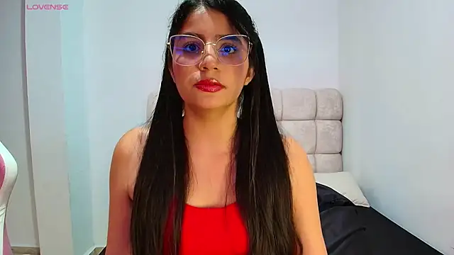 Snapshot of Julieta_Rose19 chatting on 02.16.26 Julieta Rose19 online show from 02.16.26