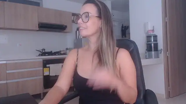 LovePaula online show from 02.24.26