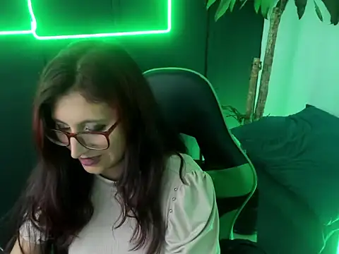 VictoriaSpenser online show from 10.14.25