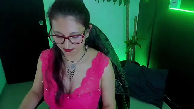 VictoriaSpenser online show from 11.13.25