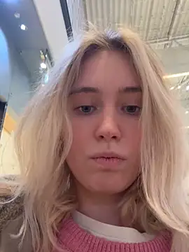 HoneyRay online show from 11.14.25