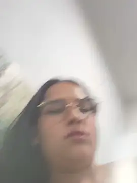 Snapshot of Valery_lux16 chatting on 11.21.25 Valery lux16 online show from 11.21.25