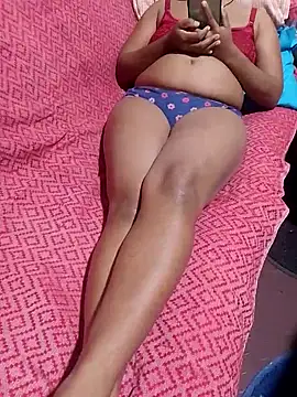 Snapshot of maduwanthi9328 chatting on 11.24.25 maduwanthi9328 online show from 11.24.25